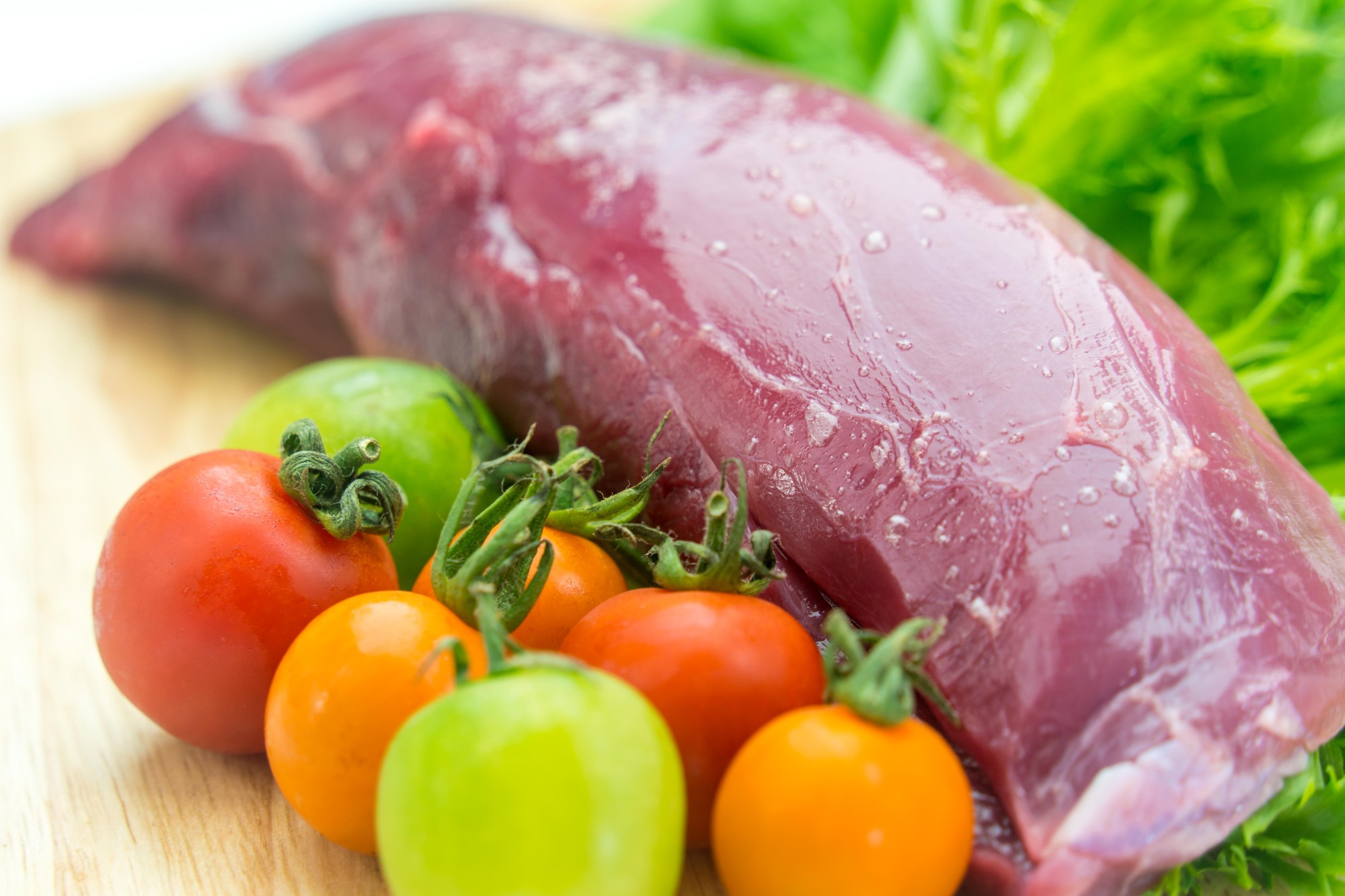 【SK102-okbokbhunter23】 ★在庫販売 3日以内発送【岡山県】高級天然 シカ生肉冷凍真空パック 厳選ブロック肉詰合せ ★プレミア品(箱罠捕獲・若鹿) 約2kgパック×4 お得な 7kg〜9kg